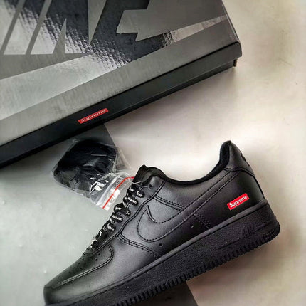 Nike Air Force 1 Low SUPREME BLACK