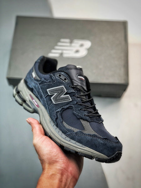 New Balance 2002R DO
