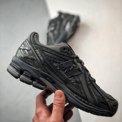 New Balance 1906R