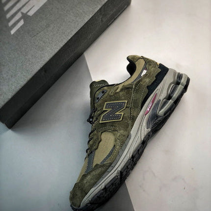 New Balance 2002R DN