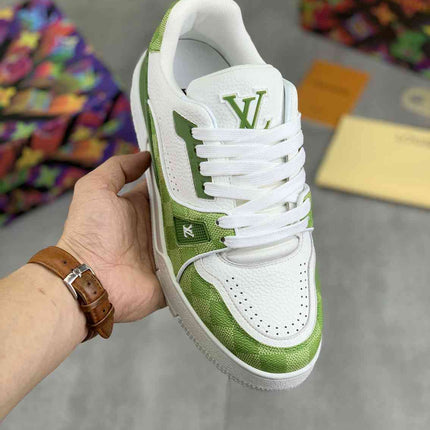 LOUIS VUITTON TRAINER 54