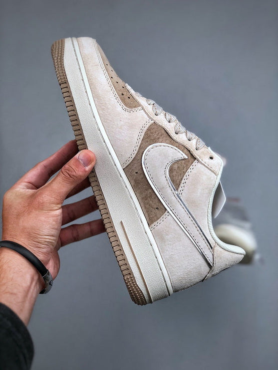 Nike Air Force 1 Low akira