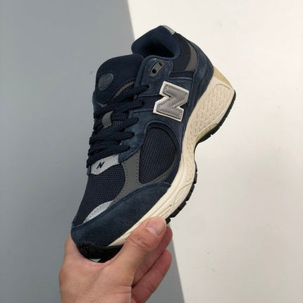 New Balance 2002R CA