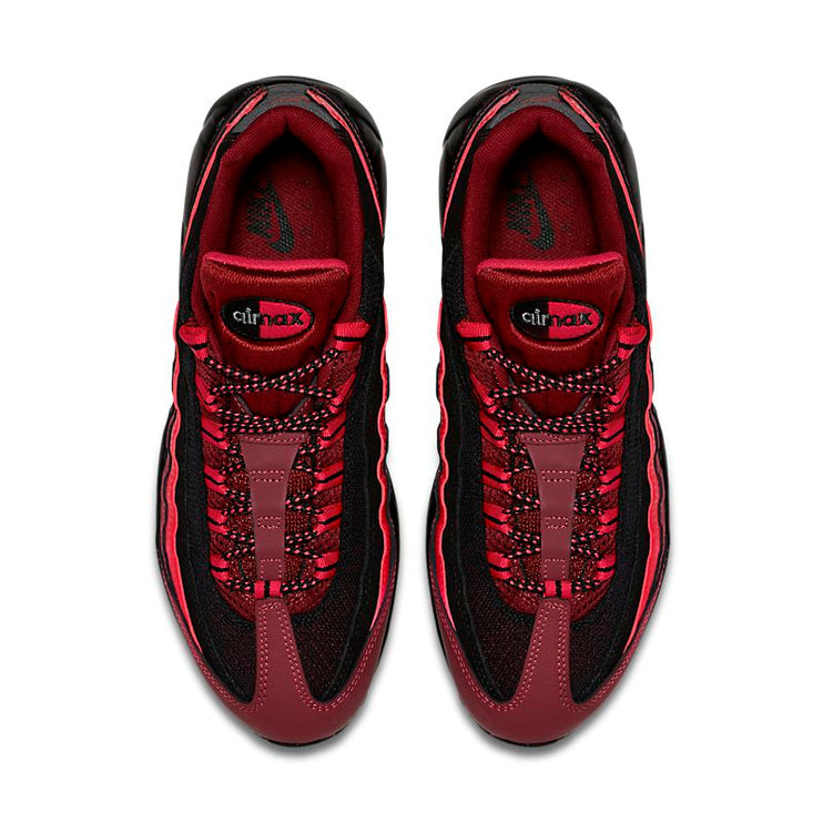 NIKE Air Max 95 Essential Red/Black