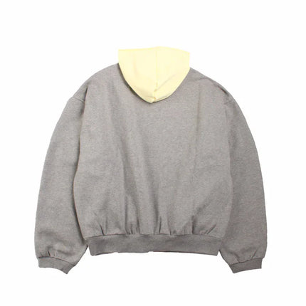 Sweat à capuche Fear of God Essentials - Gris avec capuche jaune