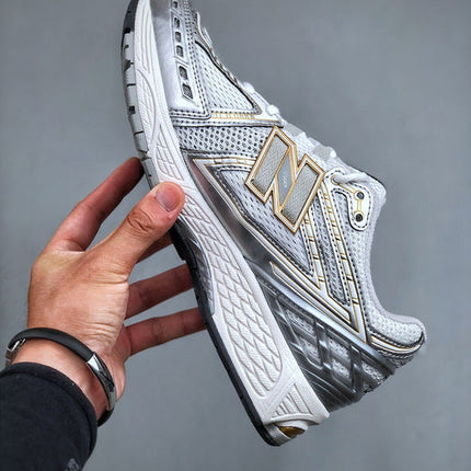 New Balance 1906R