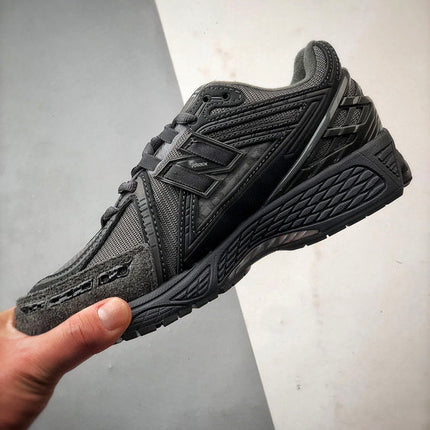 New Balance 1906R