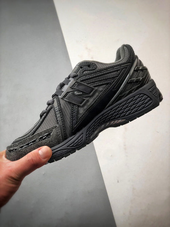 New Balance 1906R