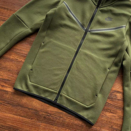 Sweat à capuche Nike Tech Fleece x Vert olive