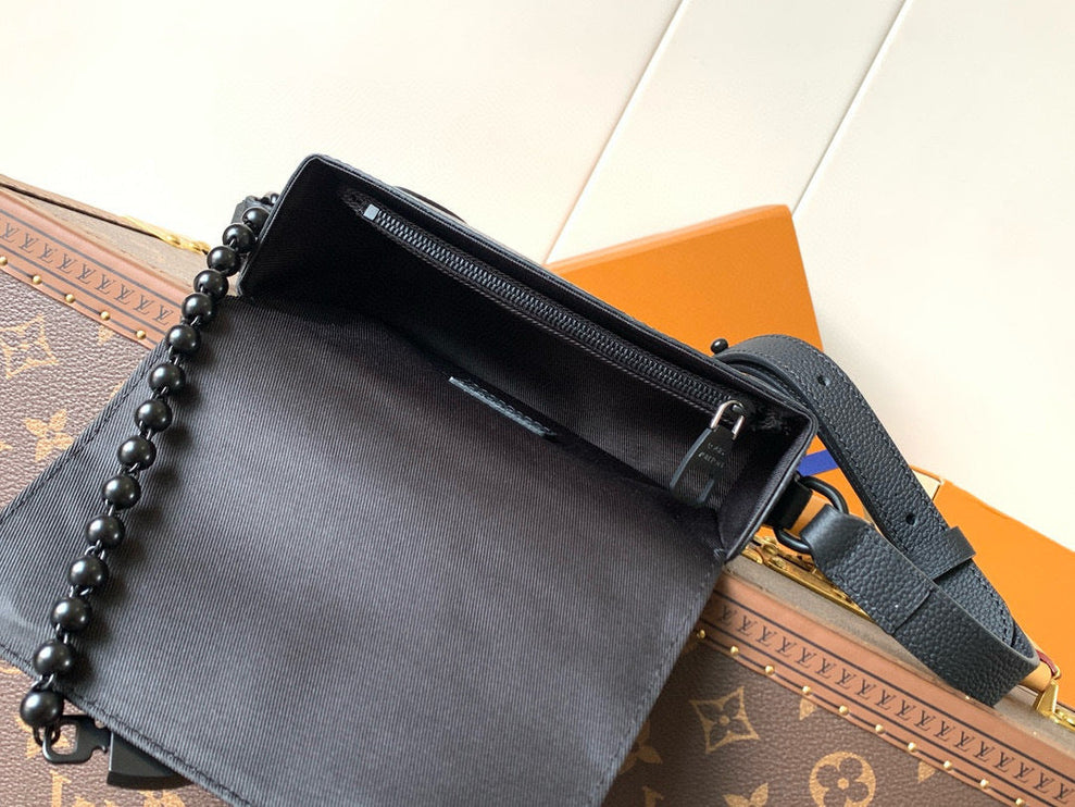 SACOCHE LOUIS VUITTON