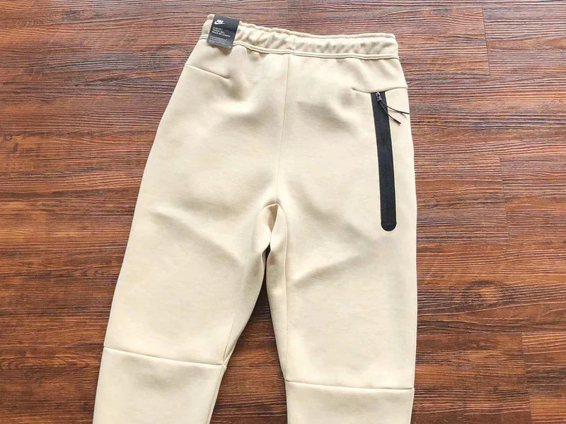 PANTALON NIKE TECH FLEECE x BEIGE