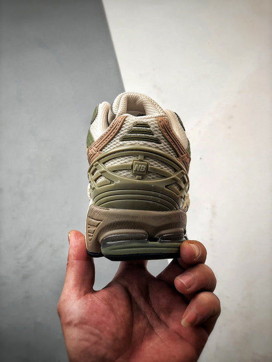 New Balance 1906U