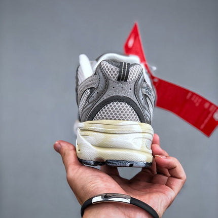 NEW BALANCE 530TG