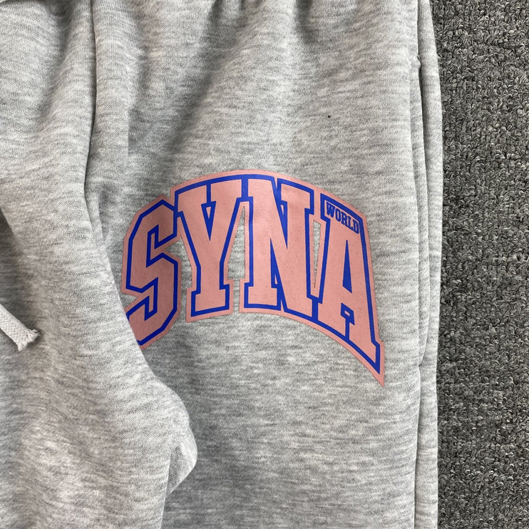 PANTALON DE SURVÊTEMENT SYNA WORLD COLLEGE GRIS