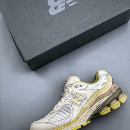 New Balance 2002R Auralee