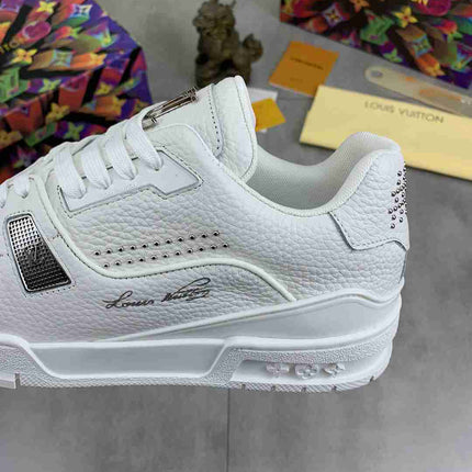 LOUIS VUITTON TRAINER 54
