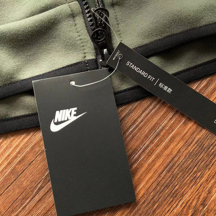 Sweat à capuche Nike Tech Fleece x vert armée