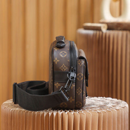 SACOCHE LOUIS VUITTON