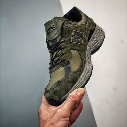 New Balance 2002R DN