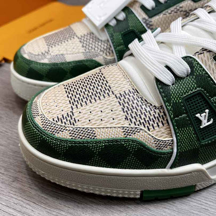 LOUIS VUITTON TRAINER 54