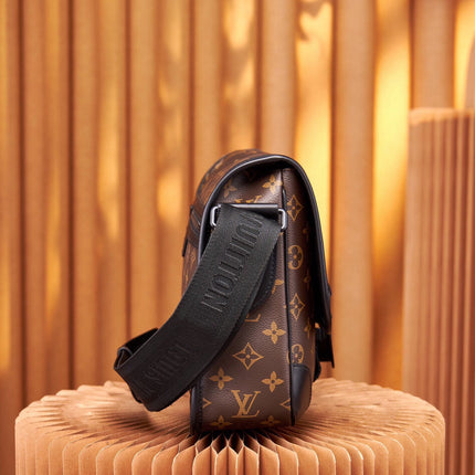 SACOCHE LOUIS VUITTON