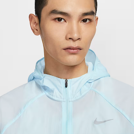 VESTE NIKE IMPERMEABLE BLEU CLAIR
