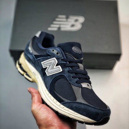 New Balance 2002R CA