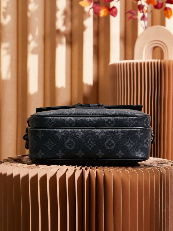 SACOCHE LOUIS VUITTON
