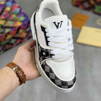 LOUIS VUITTON TRAINER 54