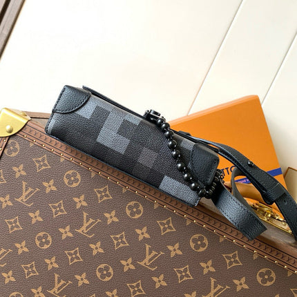 SACOCHE LOUIS VUITTON