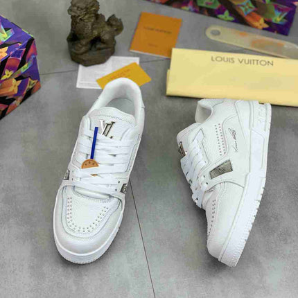 LOUIS VUITTON TRAINER 54