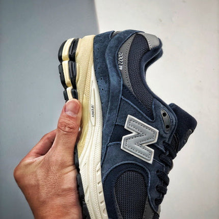 New Balance 2002R CA