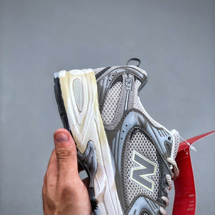 NEW BALANCE 530TG
