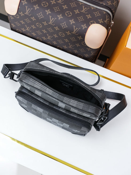 SACOCHE LOUIS VUITTON