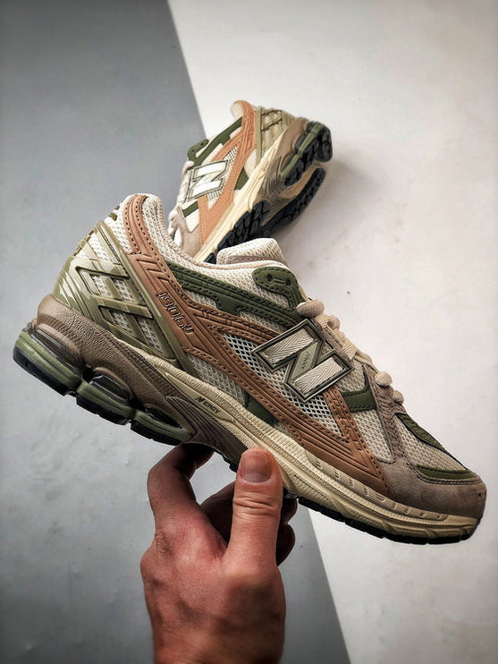 New Balance 1906U