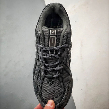 New Balance 1906R