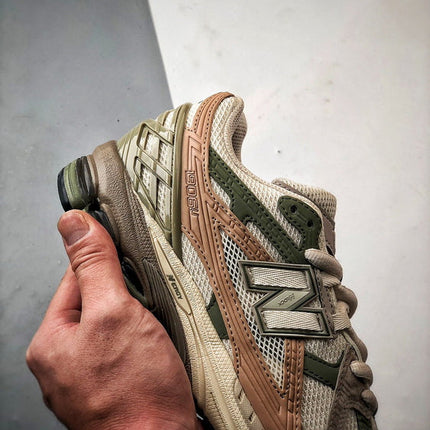 New Balance 1906U