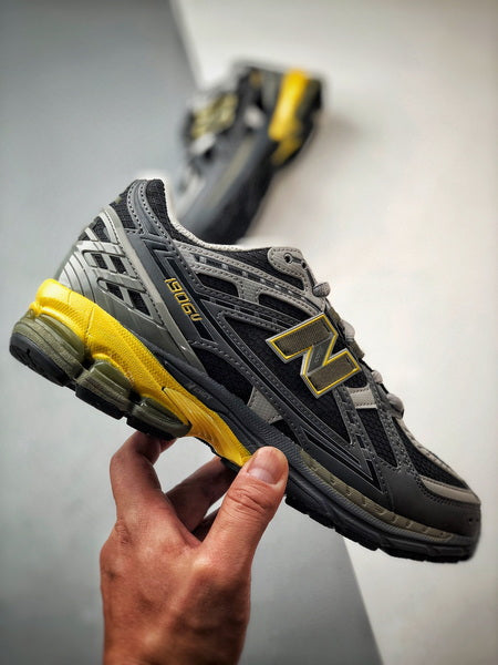 New Balance 1906