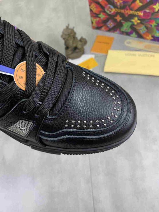 LOUIS VUITTON TRAINER 54
