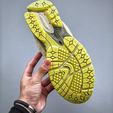 New Balance 2002R Auralee
