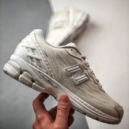 New Balance 1906R