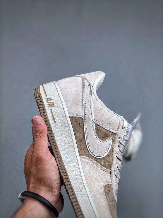 Nike Air Force 1 Low akira