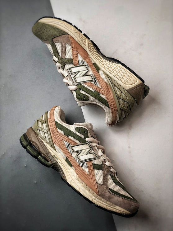 New Balance 1906U