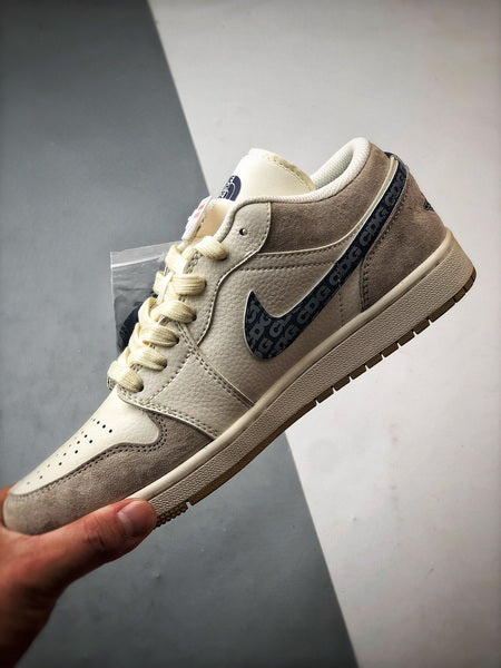 Air Jordan 1 Low OG the north face