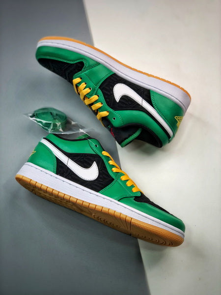 Air Jordan 1 Low SE Holiday Special