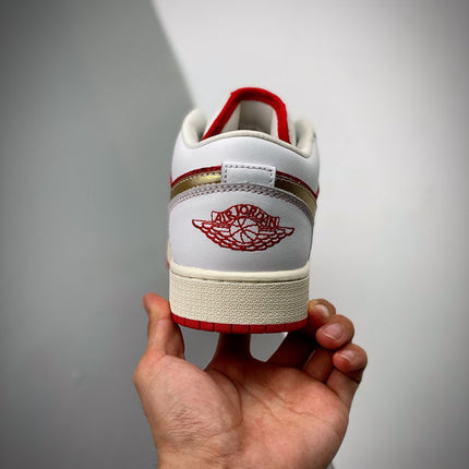 Air Jordan 1 Low Spades