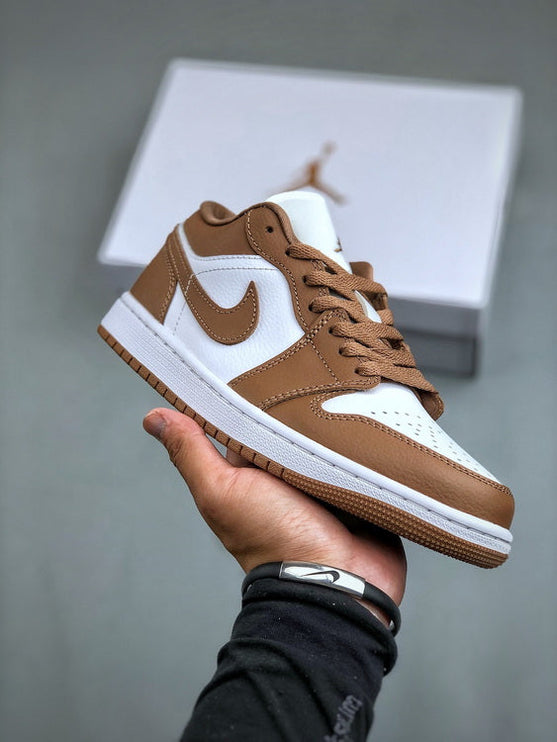 Air Jordan 1 Low "brown and white"