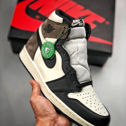 Air Jordan 1 Retro “Dark Mocha”