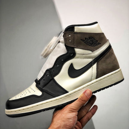 Air Jordan 1 Retro “Dark Mocha”
