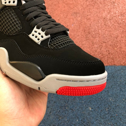 Air Jordan 4 Bred